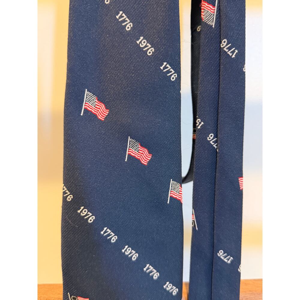 Habano- Navy 1776 1976 flag tie- polyester-bicentennial - Picture 2 of 4